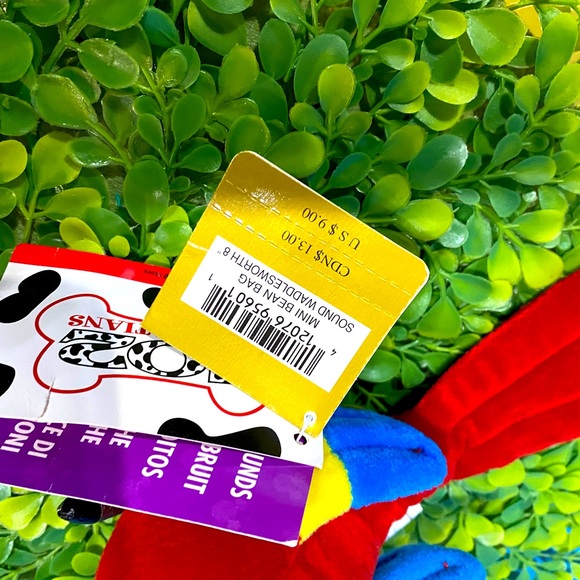 DISNEY STORE VTG 2000 102 DALMATIANS WADDLEWORTH MACAW PARROT w/SOUND BEAN BAG - Picture 3 of 10